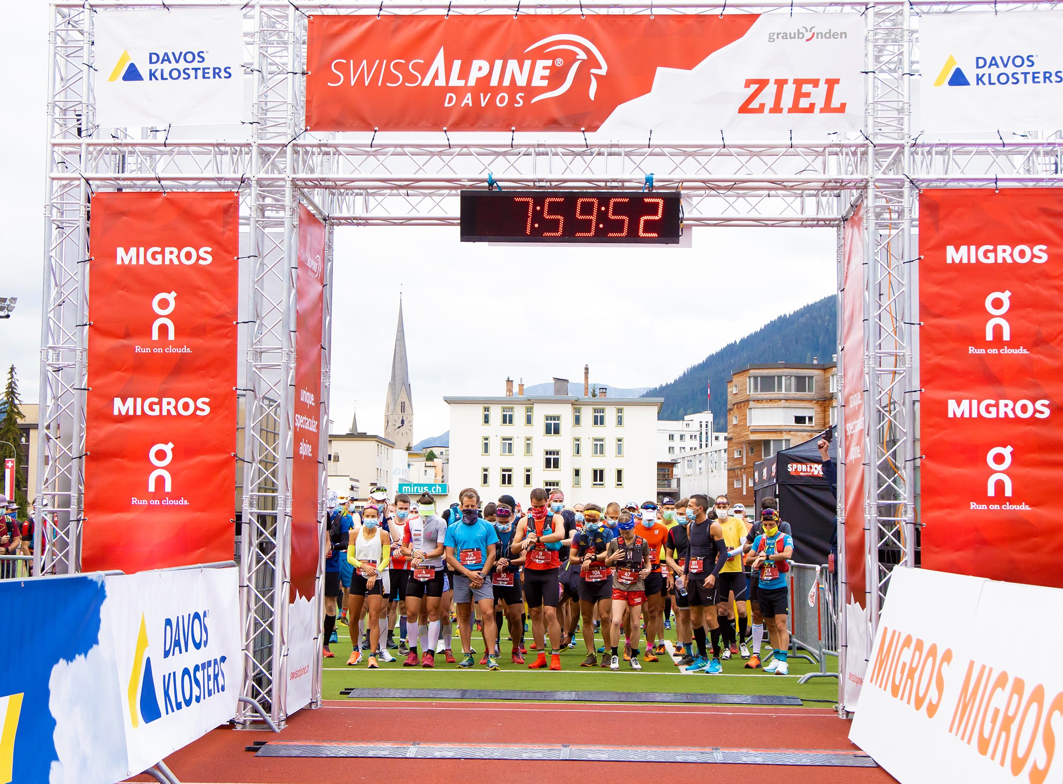 8 Sekunden vor dem Start des K68: Maskenpflicht